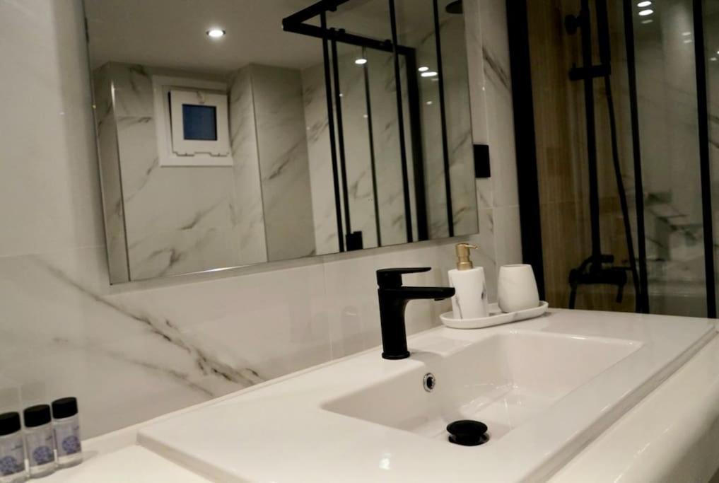 Cosy Loft Daire Patras Dış mekan fotoğraf